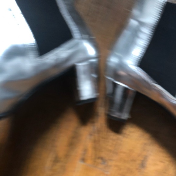 Silver ankle boots - Picture 4 of 9